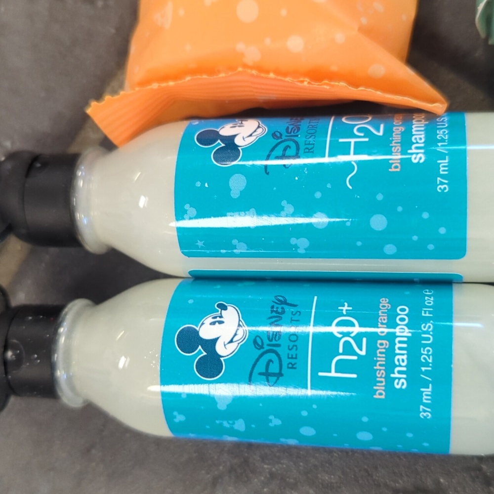 Disney Mickey Mouse H2O+ Skincare Set - Picture 3 of 9